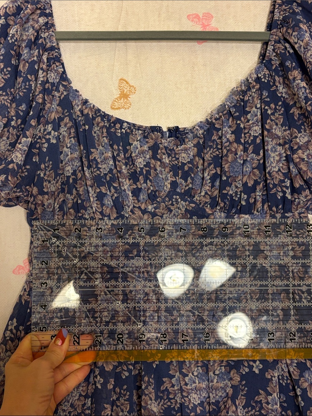 Francesca's Collections - Navy Floral Tiered Mini Dress with Puff Sleeves - Picture 11 of 12